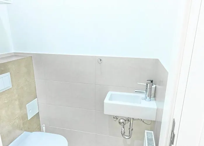 Διαμέρισμα Cozy Apartment- 5 Minutes To Danube River Βιέννη